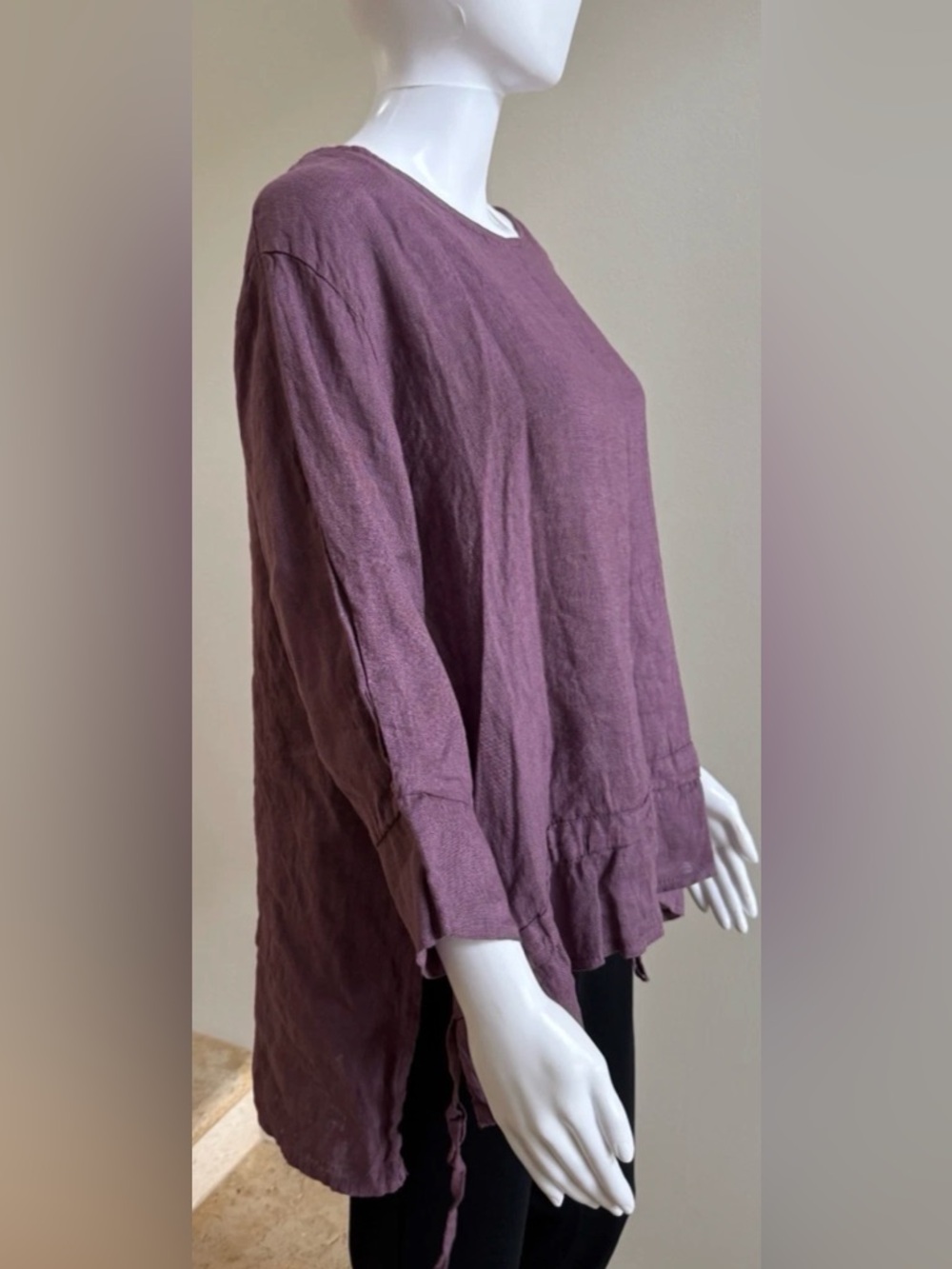 DEVITALIA Linen Ruffle Top Tunic, One Size - Picture 6 of 6